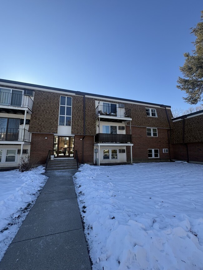 Building Photo - 80 Damon Rd