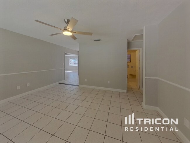 Photo - 6735 12th St N