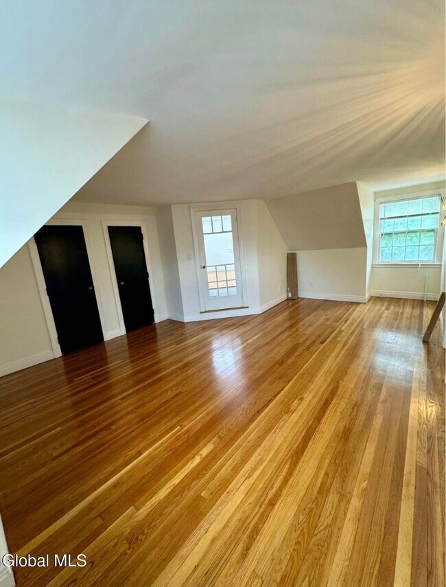 Photo - 612 Union St Unit 9