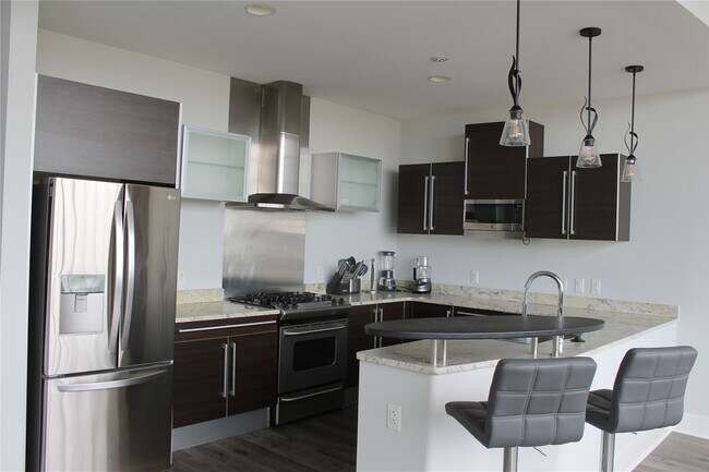 Photo - 4100 Forest Park Ave Unidad 510