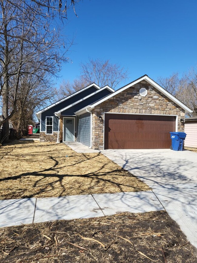 Brand new 3 bedroom, 2 bath house in Webb ... - Brand new 3 bedroom, 2 bath house in Webb ...