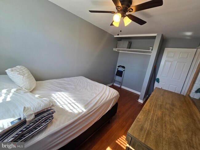 Photo - 1116 W Oxford St