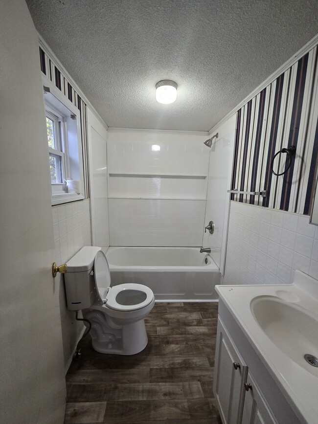 Photo - 1020 Ninety Six Hwy