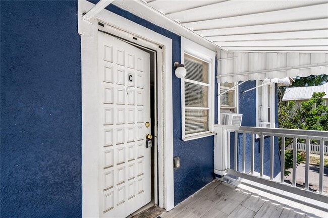 Photo - 418 E Amelia Ave Unit C