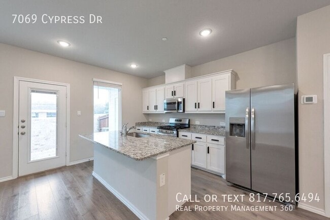 Photo - 7069 Cypress Dr