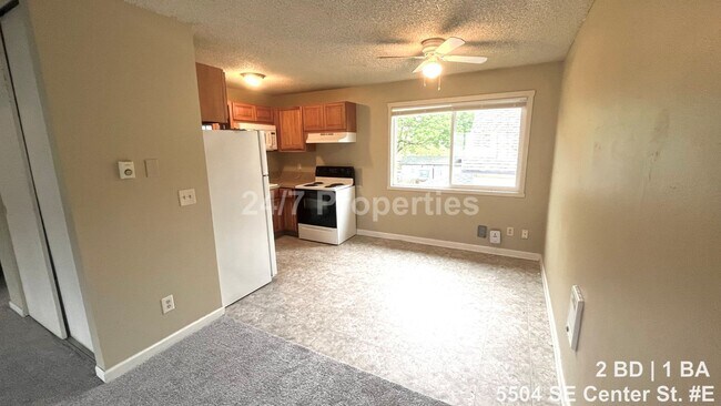 Photo - Upper-Level 2 BD | 1 BA Home - FoPo Unit E