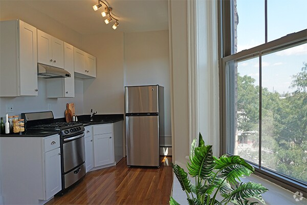 Building Photo - 98 Willow St Unit 102-04 Rental