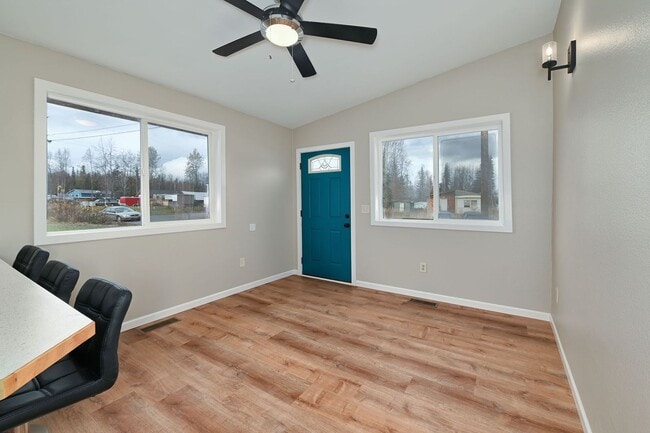 Photo - ADORABLE YEAR-ROUND SOLDOTNA HOME!