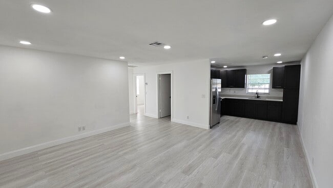 Photo - 4868 Badger Rd