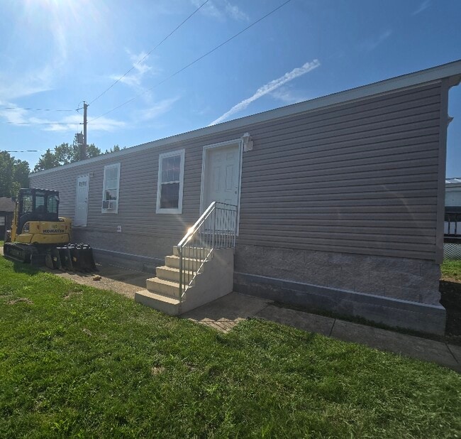 Building Photo - 103 S Scioto St Rental