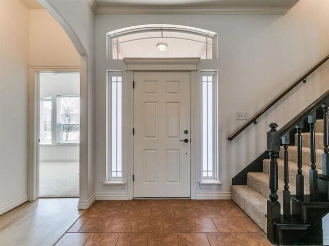 Photo - Spacious 4 Bed 2 Bath + Bonus Room In Edmond