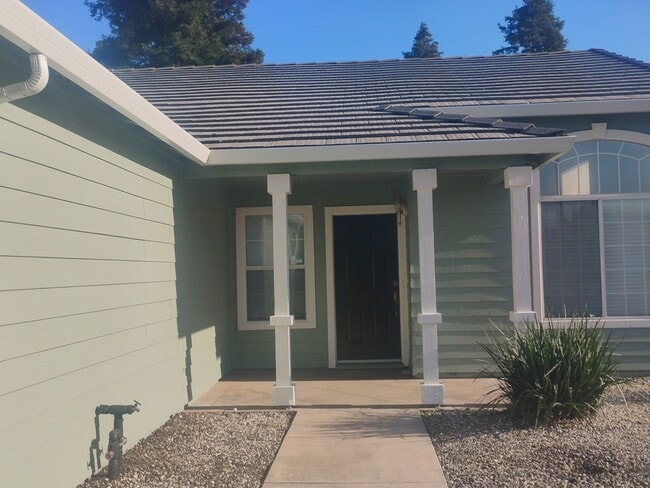 Photo - 4920 Apple Farm Ln