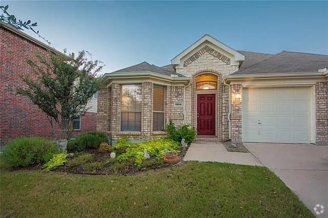 Building Photo - 5104 Blackelm Dr Rental