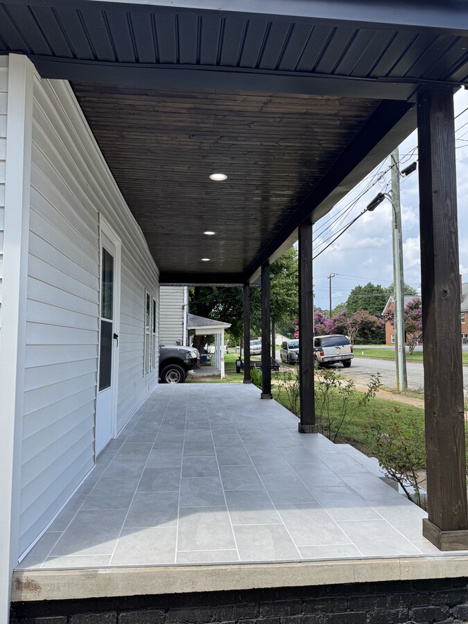 Photo - 229 Lewis St