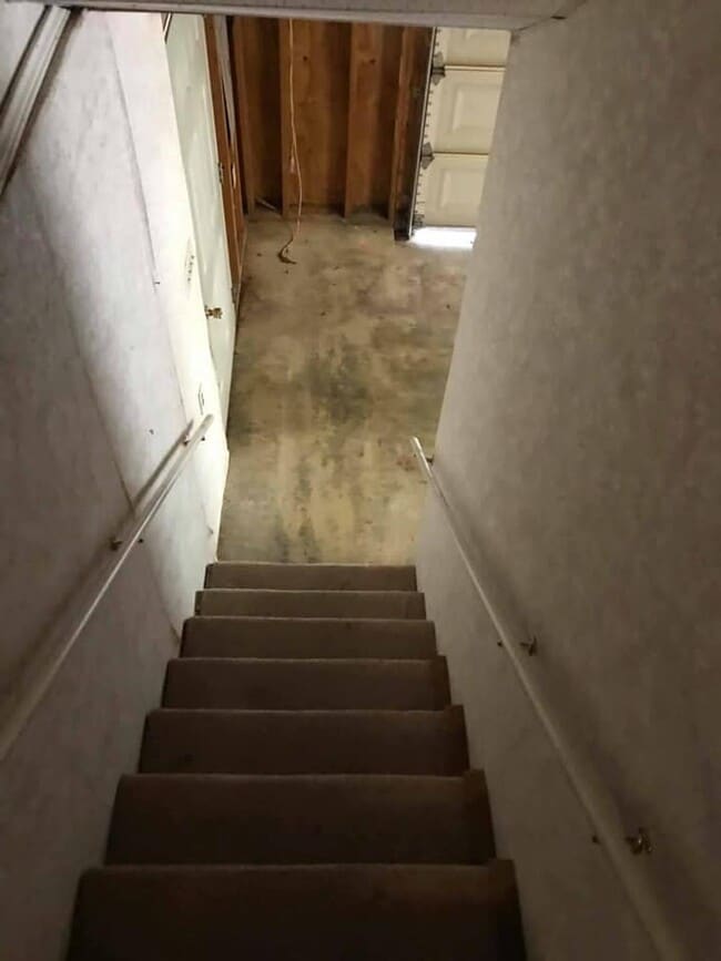 Photo - 323 N Mercer St