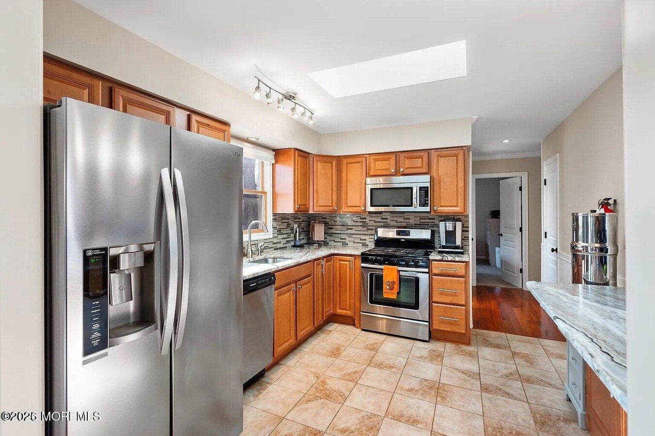 Photo - 1435 Flintoft Ave