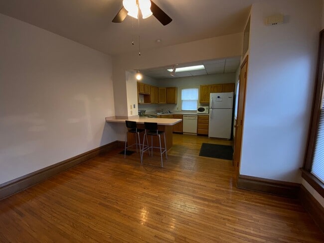 Photo - Indianola Ave 2777-2779 LAMT Unit 2779