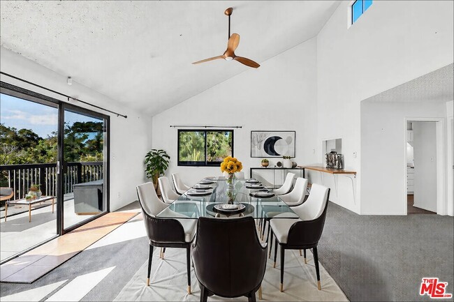Photo - 20948 Waveview Dr House