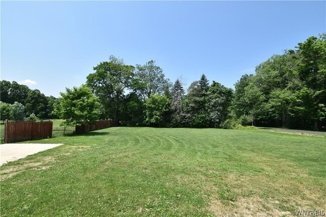 Photo - 1849 Olean Rd