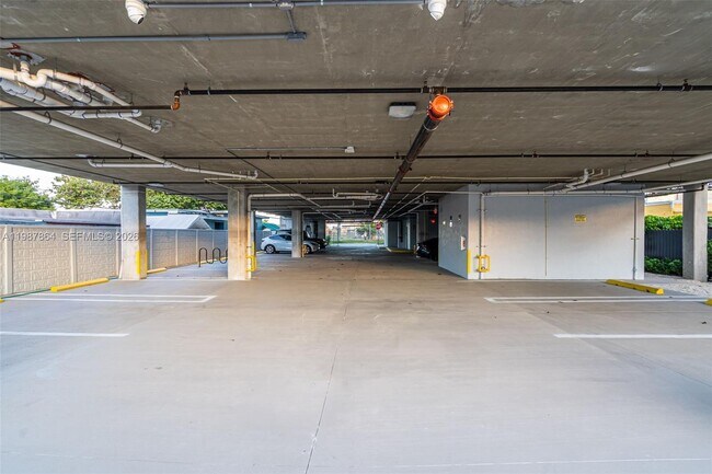 Photo - 3728 NW 19th Ave Unidad 307