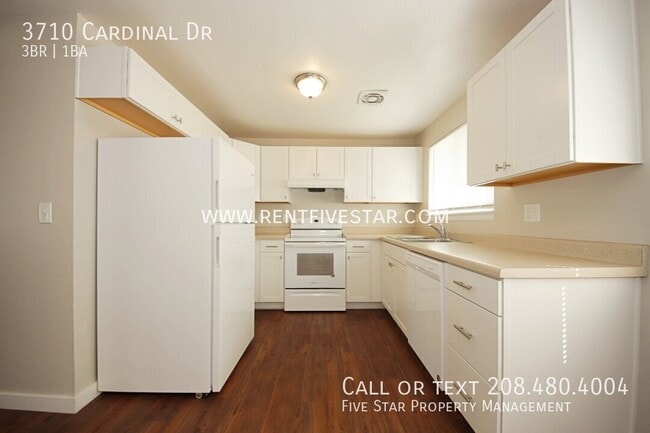 Photo - 3710 Cardinal Dr