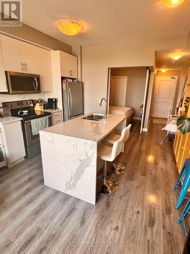 Photo - 2486 Old Bronte Rd Unit 717