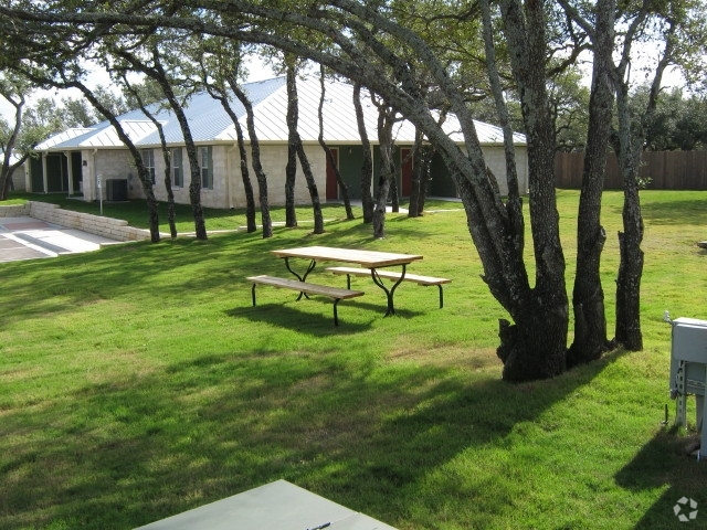 Building Photo - Creek View Apartments