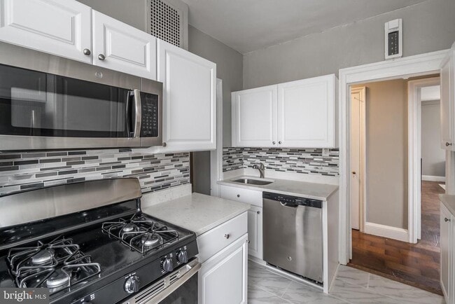 Photo - 2031 Locust St Unidad 602