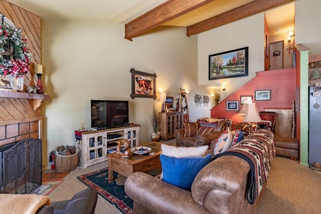 145 Davis Cup Dr