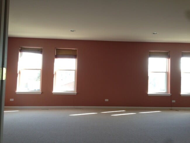 Photo - 8217 Lincoln Ave