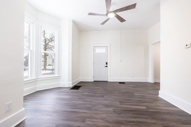 Photo - Detroit Unit A