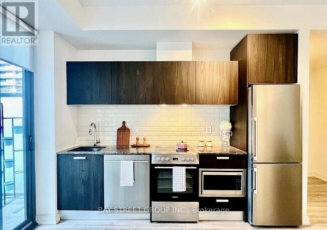 Photo - 50 Charles St E Unit 1011