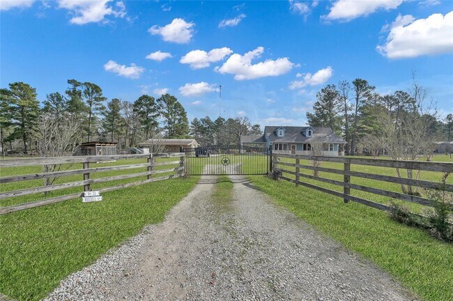Photo - 20900 Welch Rd House