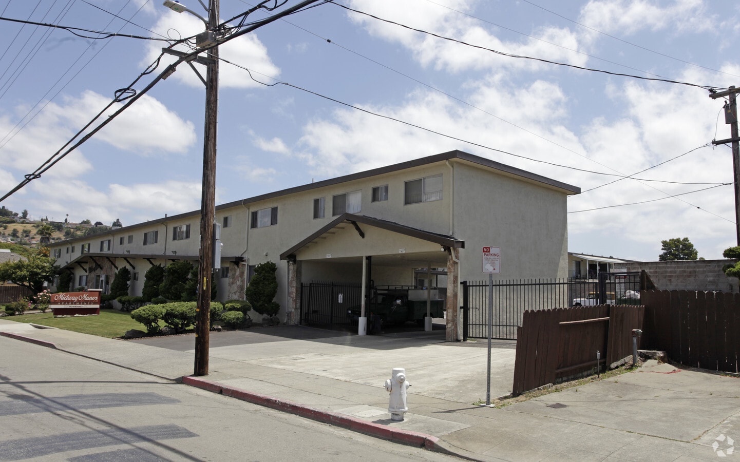 Midway Manor Apartments - Midway Manor Apartments