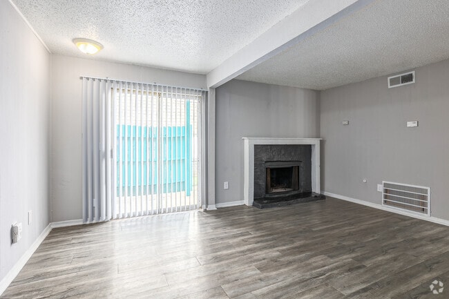 1BA, 1BA - 680SFf - Living Room