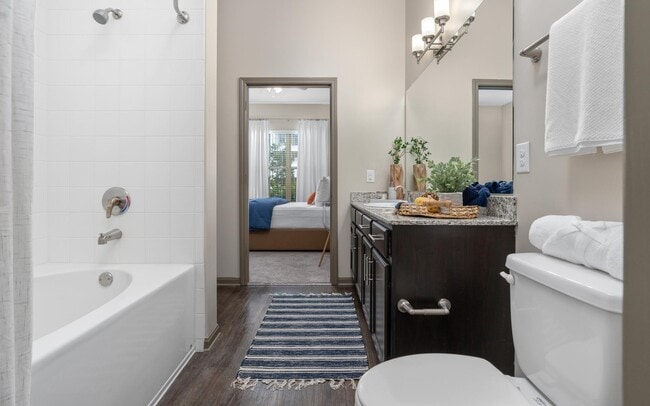 Riverhouse Apartments