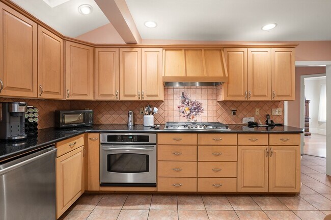 Photo - 76 Windsor Rd Apartment Unit 1