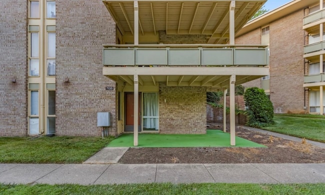Photo - 7135 Donnell Pl Unidad A1 Rental