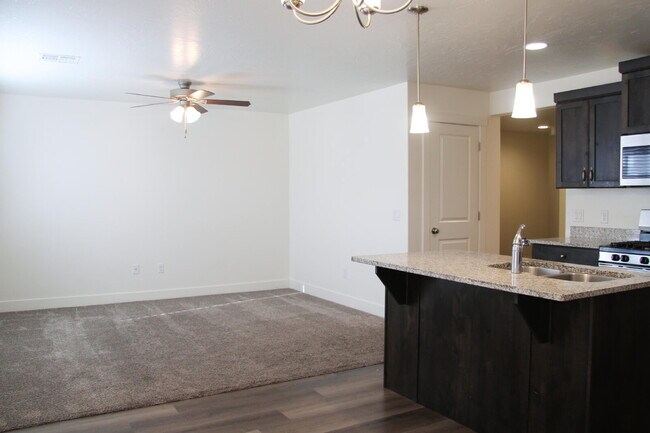 Photo - Spacious 4-Bed with 2.5 Baths in St George