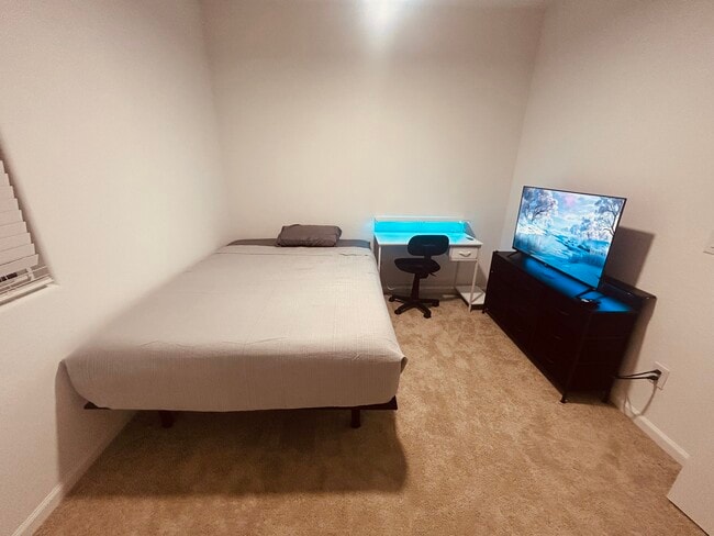 Building Photo - 9631 W Verde Ln