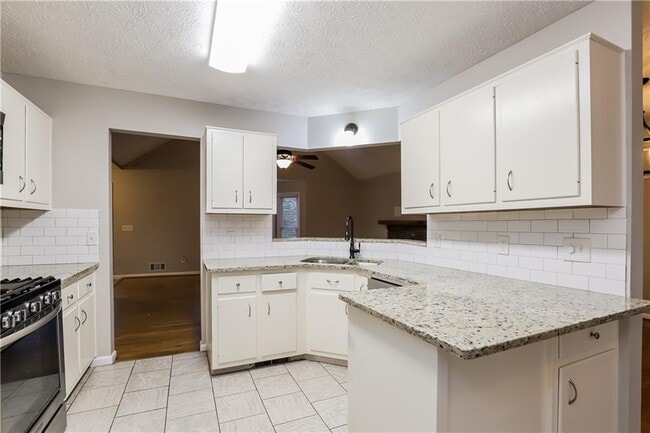Photo - 2010 Golden Ridge Cir