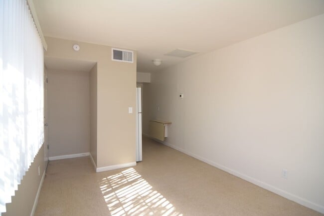 Photo - Charming 1 Bedroom 1 Bath Duplex! Great Ce...