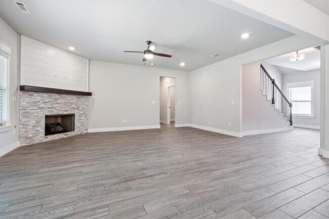 Photo - 3500 SW Lucretia Rd