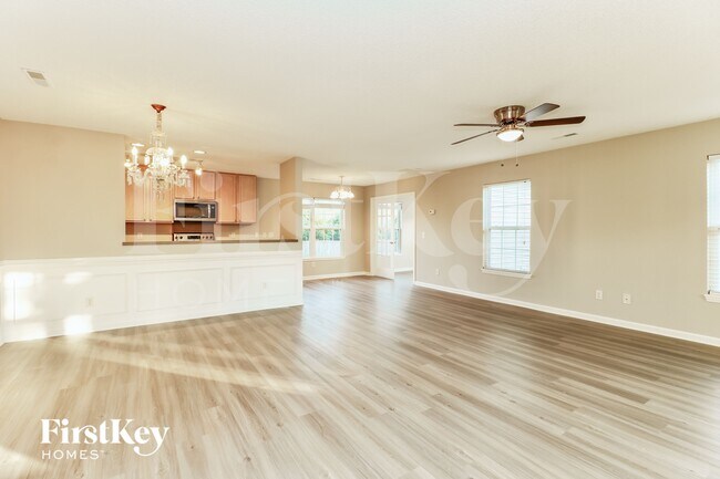 Photo - 168 Jupiter Ln