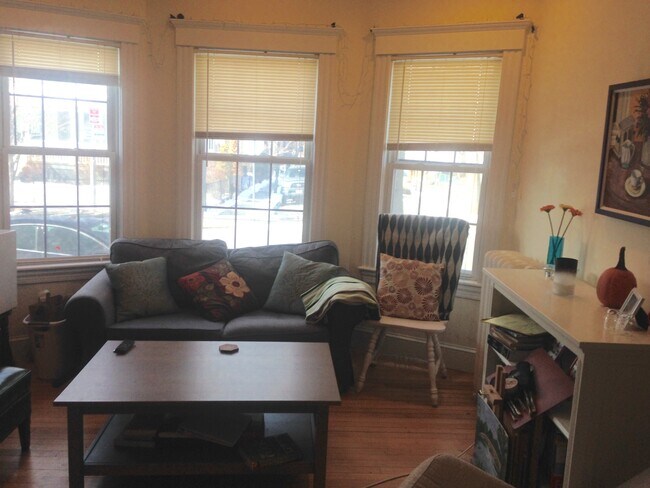 Photo - 154 Magazine St Unit 2