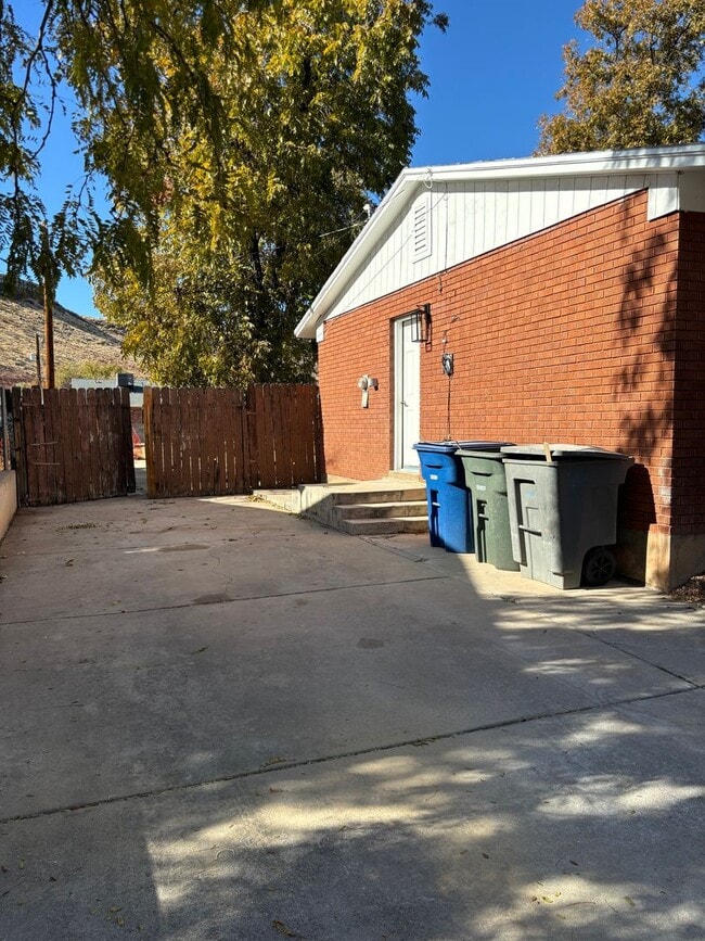 Photo - Upgraded Downstairs Duplex w/ Large Backyard!