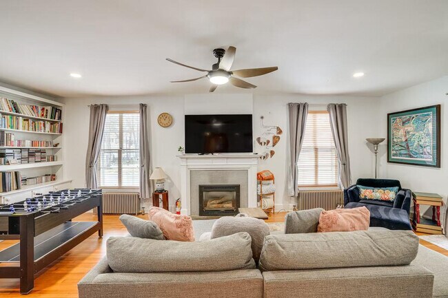 Photo - 136 Pomeroy Ave Unit SI ID1386268P