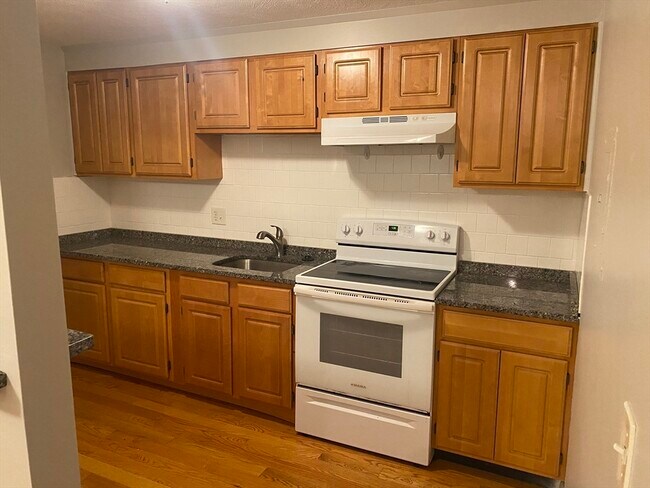 Photo - 55 Elmwood Ave Unit 16