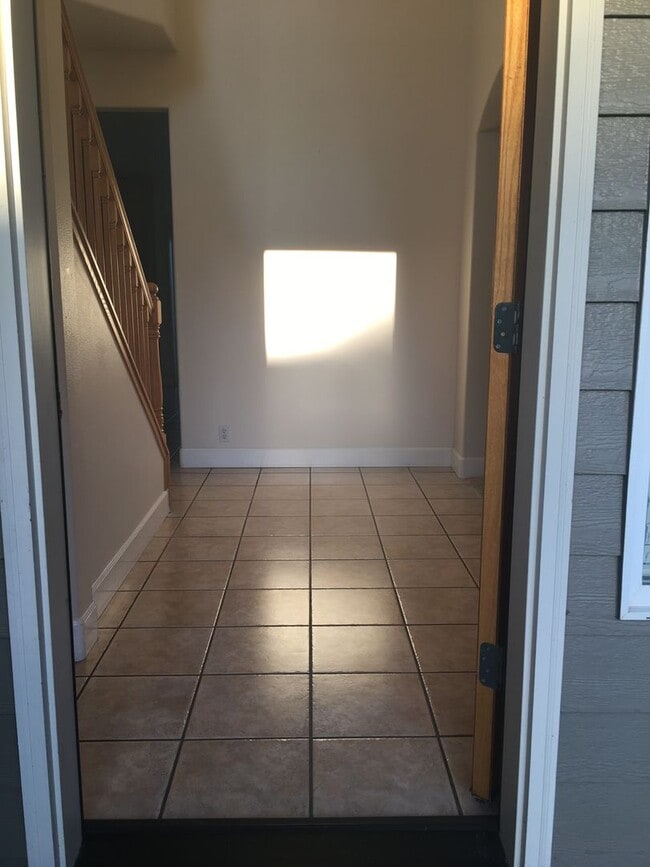 Photo - 2057 Berwin Ln Unit 2057