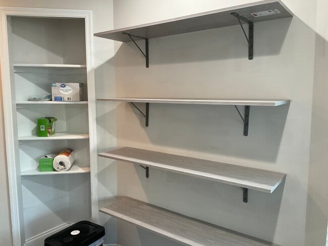 Photo - 9532 Darien Ave Unidad 9532